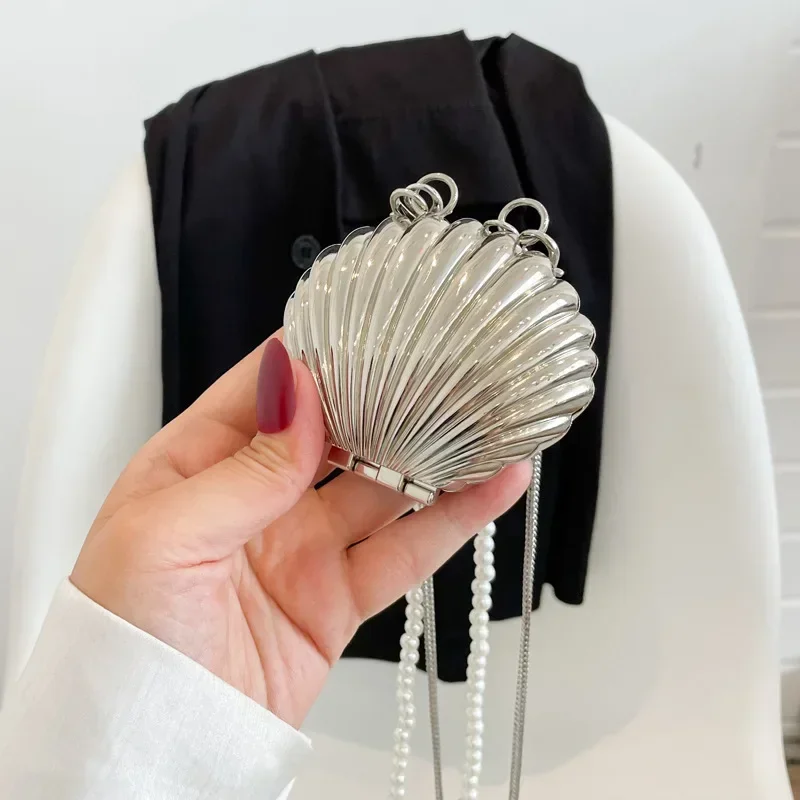 2025 Mini Lipstick Bags for Women Fashion New Summer Pearl Purse Crossbody Bag High Quality Gold Shell Bag Designer Shoulder Bag